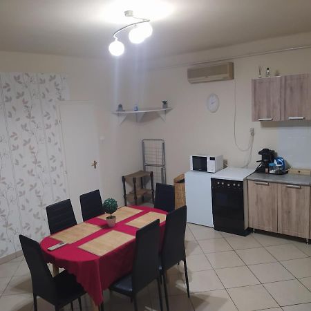 Pingpong Apartman ショルトバットカート エクステリア 写真