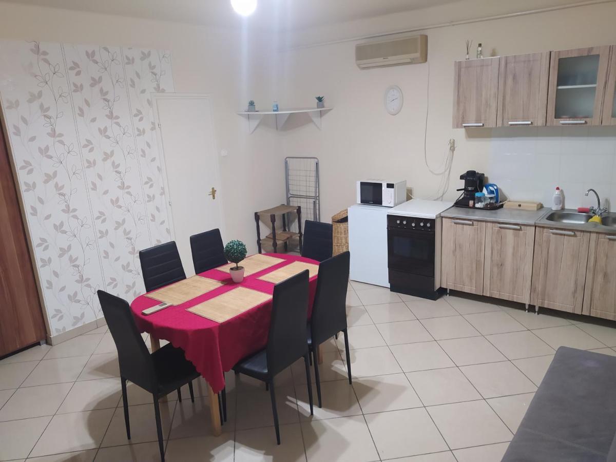 Pingpong Apartman ショルトバットカート エクステリア 写真