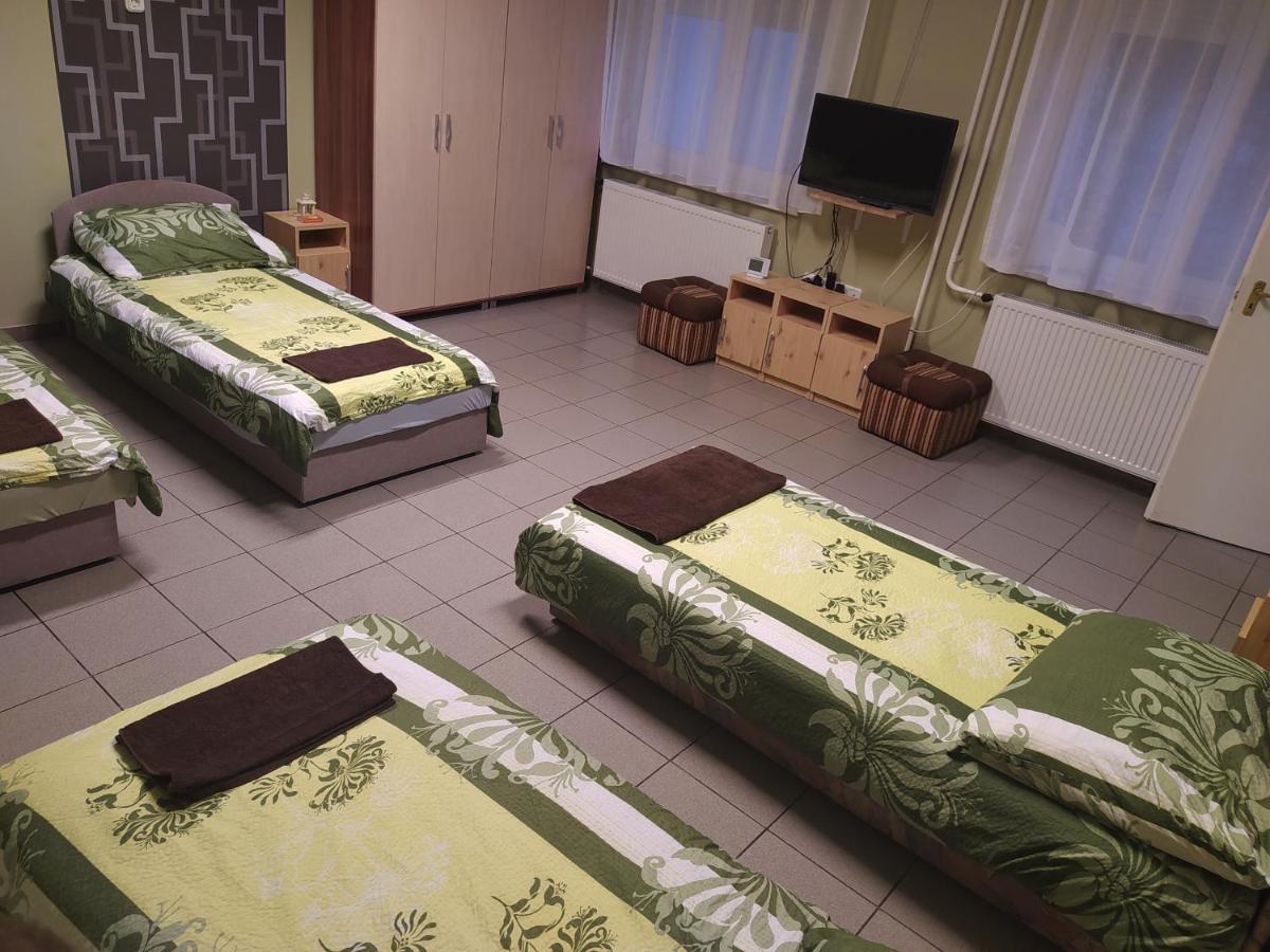 Pingpong Apartman ショルトバットカート エクステリア 写真